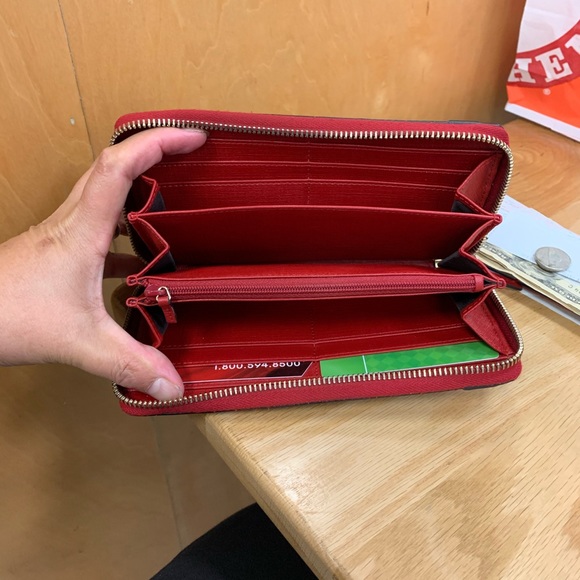 Gucci GG supreme long wallet ❤️❤️❤️ - Picture 3 of 7